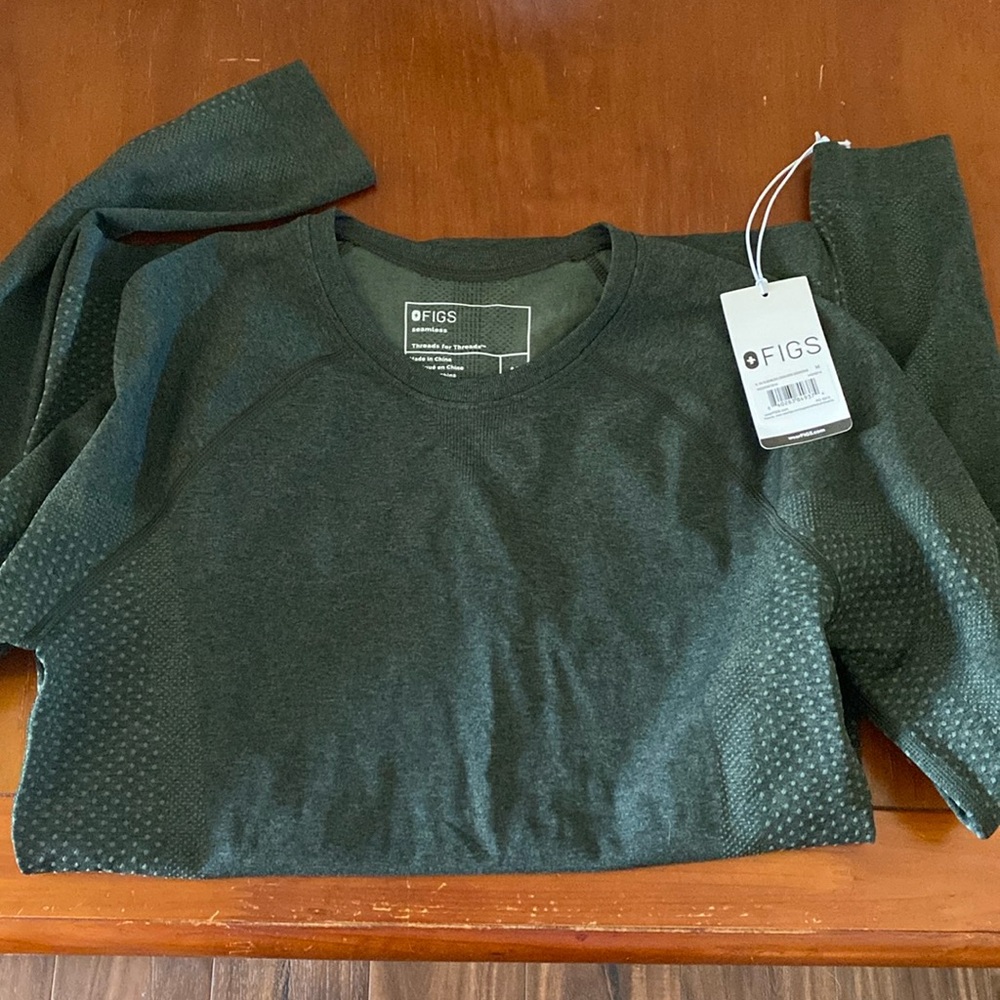 FIGS Forest Green Women’s Top